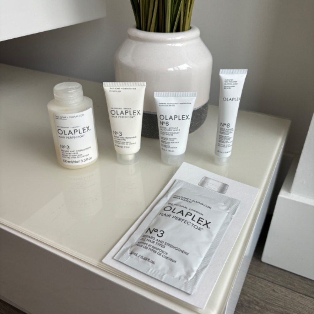 OLAPLEX No.3 & No.8 Hair Perfector Bundle Set of 4 + Sample